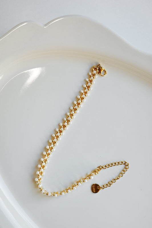 White and Gold Beaded Bracelet